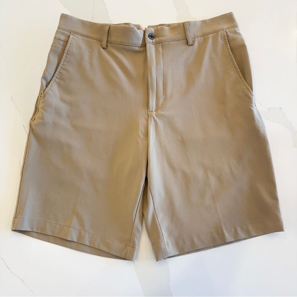 Dunning Men's Beige Chino Golf Shorts 10” Size 33 Moisture-Wicking Casual